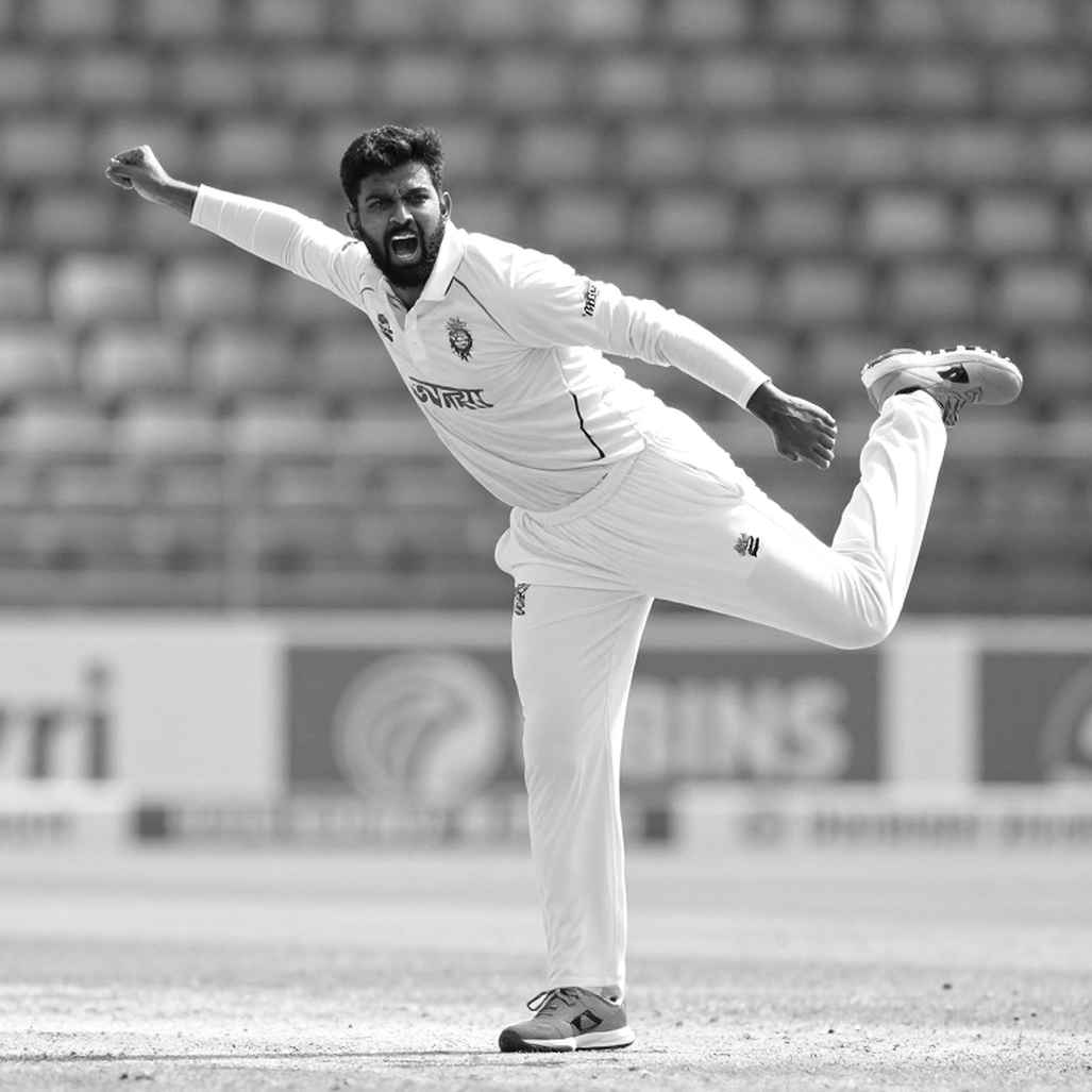 ঢাকা টেস্ট স্কোয়াড: লিটনের ফিটনেস-শর্ত আর ‘পরিবর্তন নেই’ নীতির হিসাব