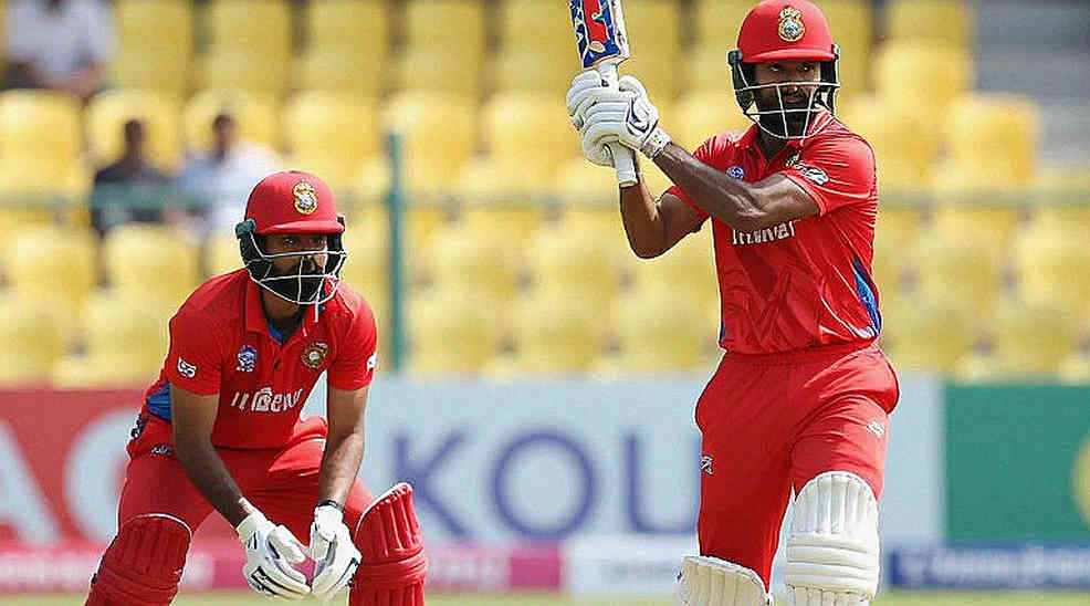 এশিয়া কাপের আসল হিসাব: ৫০ রান, একটা রিজার্ভ ডে, আর যে গভীরতা ট্রফিতে ধরা পড়ে না এশিয়া কাপের আসল হিসাব: ৫০ রান, একটা রিজার্ভ ডে, আর যে গভীরতা ট্রফিতে ধরা পড়ে না