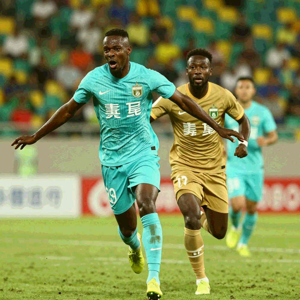 Twenty-Nine Crosses, Thirty-Three Clearances and a Six Out of Ten: The Ledger United's Defence Never Published Twenty-Nine Crosses, Thirty-Three Clearances and a Six Out of Ten: The Ledger United's Defence Never Published