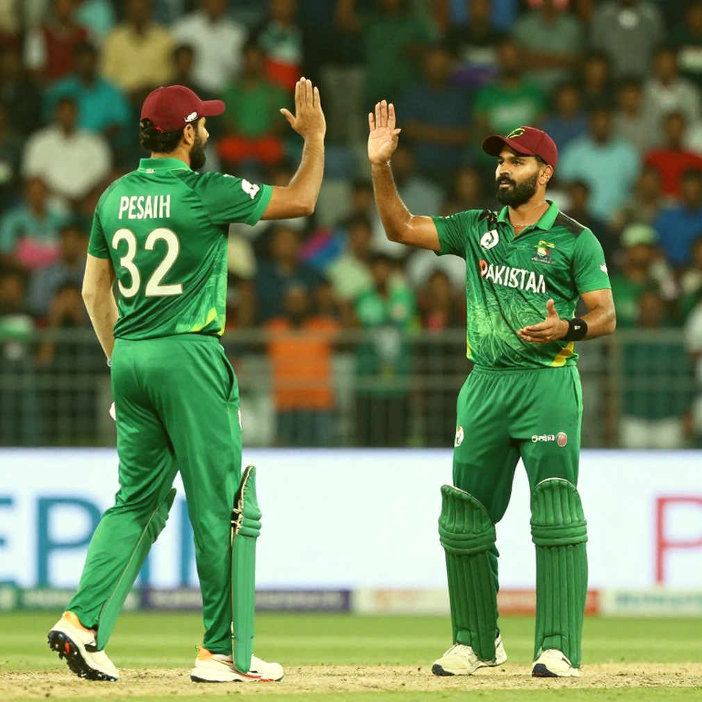 The Two and a Half Hours in Abu Dhabi: The Layer Buried Under a 99-Run Defeat The Two and a Half Hours in Abu Dhabi: The Layer Buried Under a 99-Run Defeat