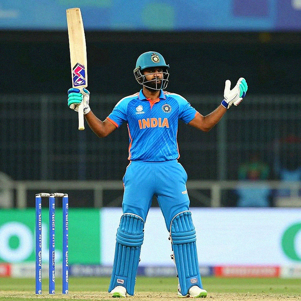 Two Empty Lockers in Christchurch and the Arithmetic of Sixteen: New Zealand's Depth Test Before the India Series