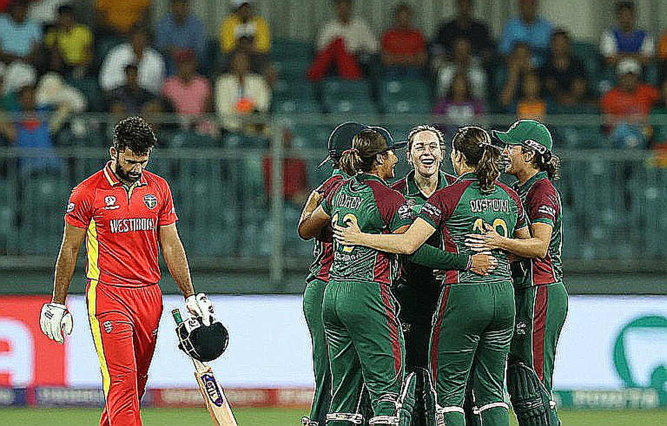 খালি পাতা থেকে ব্লকচেইন: ক্রিকেটের তথ্য-অখণ্ডতার সংকট ও সমাধান খালি পাতা থেকে ব্লকচেইন: ক্রিকেটের তথ্য-অখণ্ডতার সংকট ও সমাধান