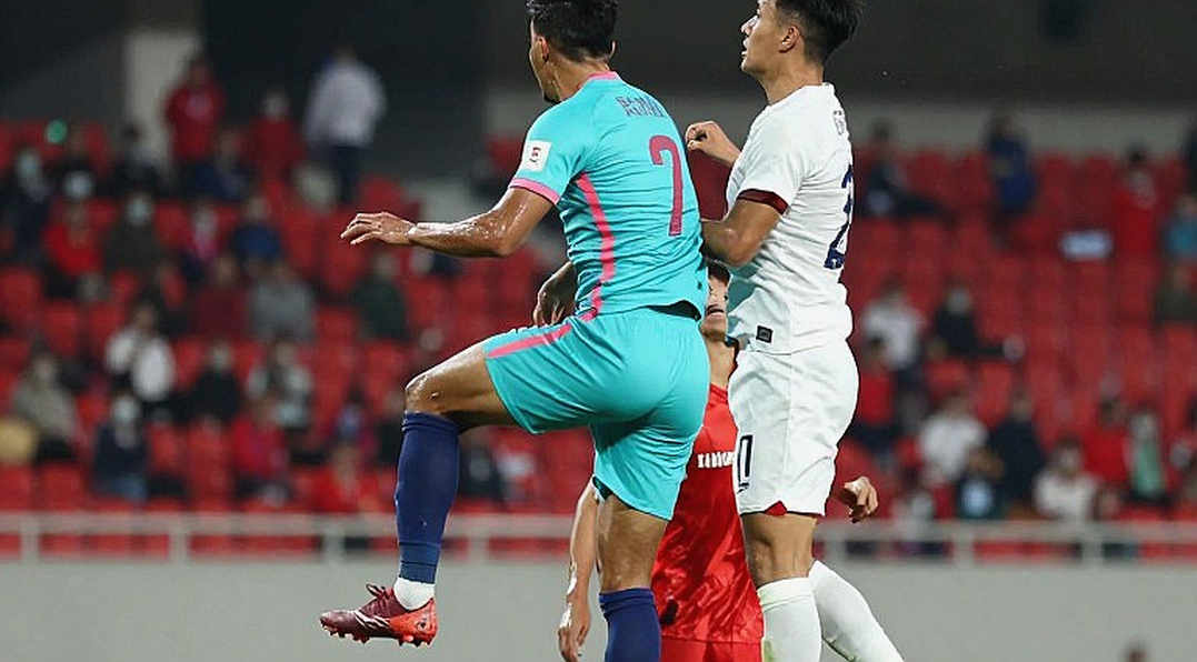 দেয়ালটা মিলানের নয়: বারেসির মিউরাল, তৃতীয় পক্ষের অনুমতি এবং একটি মিথ্যা মৃত্যুসংবাদের খতিয়ান