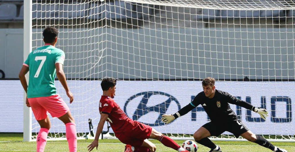 Ten-Man Inter: Two Yellows in Two Minutes, and Two Attackers Finishing as Full-Backs